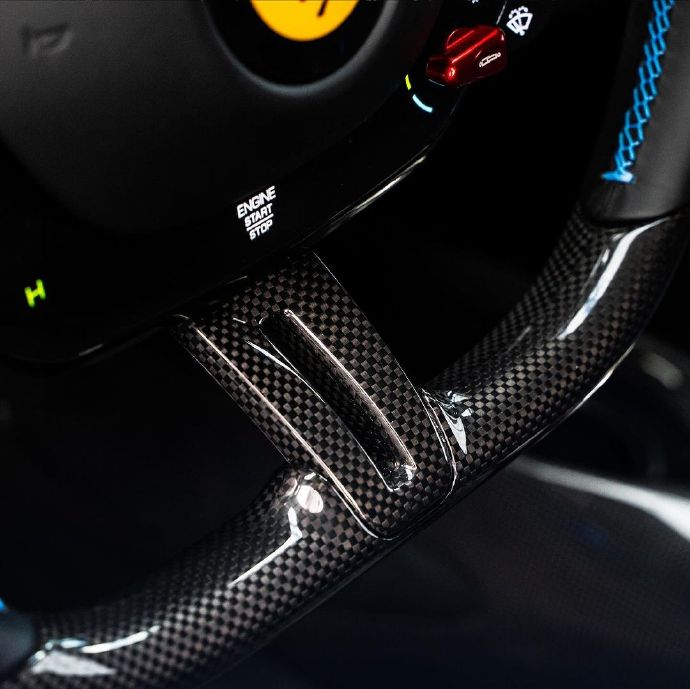 Ferrari  SF90