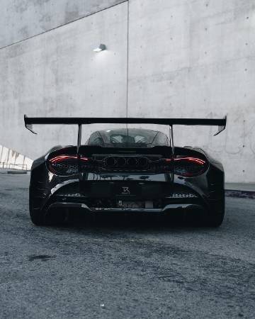 McLaren 765S