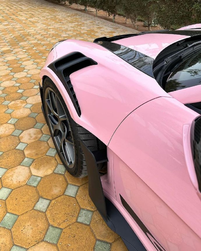 Porsche 992 Hermes Pink Sakura GT3 RS